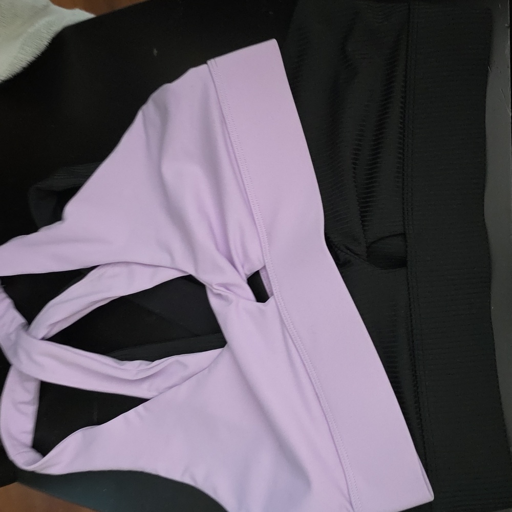 Bundle Of 2 Pre Owned Fabletics Women's Oasis Twist Sports Bra Size XS